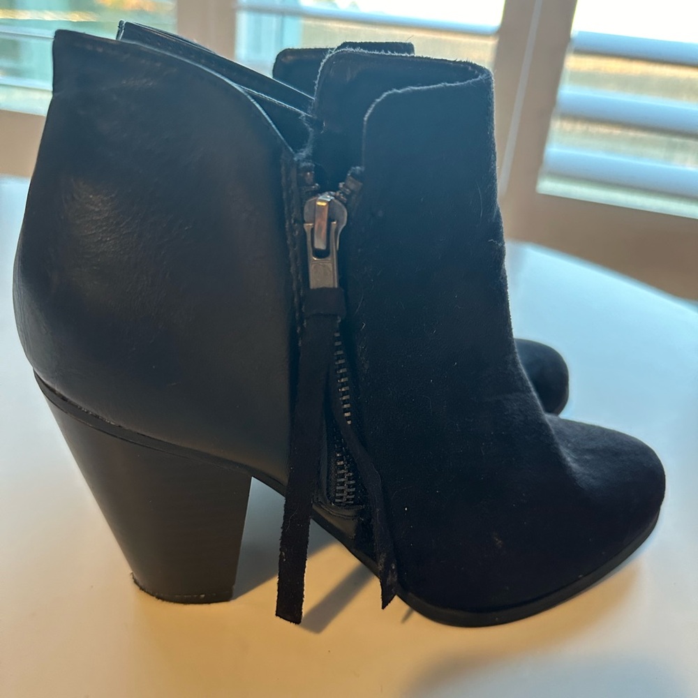Black Ankle Booties Chunk Heel 7.5